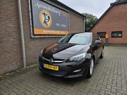 Opel Astra - 1.4 Turbo Business +