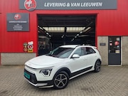 Kia Niro - 1.6 GDi PHEV DynamicLine/ Stoel en stuur verwarming/ Camera/