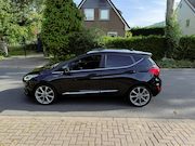 Ford Fiesta - Vignale/automaat/trekhaak/volledig leer/adaptive cruise/Appl