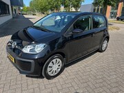 Volkswagen Up! - 1.0 BMT move up! AIRCO LED DAB NAP