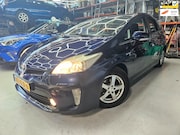 Toyota Prius - 1.8 Full Hybrid GARANTIE