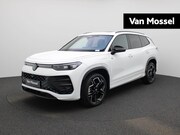 Volkswagen Tayron - 1.5 eHybrid R-Line Edition 272 PK| Panoramadak | Trekhaak | 