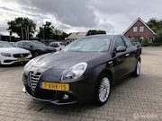 Alfa Romeo Giulietta - 1.4 T Exclusive Automaat Navi Cruese