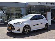 Toyota Yaris - 1.5 HYBRID GR-SPORT NL-AUTO 1E EIG. DODEHOEK DETECTIE KEYLES
