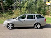 Skoda Octavia - Combi 1.2 TSI Arctic AUT Navi PDC Cruise