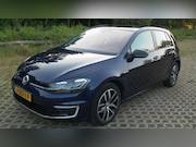 Volkswagen e-Golf - E-DITION Warmtepomp | Navigatie | Adaptive cruise | 17 inch.