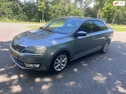 Skoda Rapid - 1.2 TSI Greentech Elegance Businessline 2013 NAVI CLIMATRONI