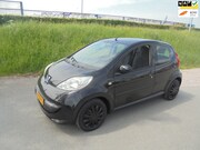 Peugeot 107 - Peugeot 107 1.0 benzine 5 deurs airco 145.000km