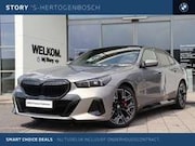 BMW 5-serie - 5 Serie 520i M Sport Automaat / Panoramadak / Trek