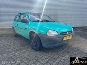 Opel Corsa - 1.4i Eco- Half jaar apk