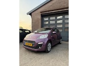 Peugeot 107 - 1.0 Première Envy/Airco/LED/Trekhaak/NAP