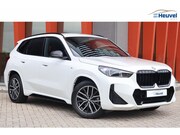 BMW X1 - sDrive18i | M-Sport | Stoelverwarming | Trekhaak | Parkeerca