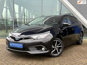 Toyota Auris - 1.8 Hybrid Active DEALER GARANTIE Camera / Stoelverwarming /