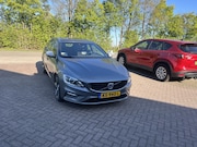 Volvo V60 - 1.5 T3 R-Design TREKHAAK STOELVERWARMING