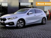 BMW 1-serie - 118i Automaat / Navi / PDC / LED / ECC / Carplay