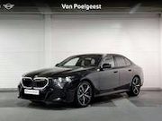 BMW 5-serie - 520 5 Serie Sedan 520i | M-Sport Pro | Trekhaak | Comf