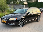 Volvo V70 - 1.6 T4 Limited Edition Airco Cruise Xenon Leder