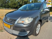 Volkswagen Touran - 1.6 Optive met airco en trekhaak