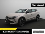 Alfa Romeo Junior - Elettrica 54 kWh | Apple Carplay/Android Auto | Climate cont