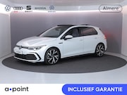 Volkswagen Golf - 1.5 eTSI R-Line 150 pk Automaat (DSG) | Navigatie | Panorama