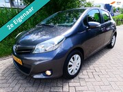 Toyota Yaris - 1.3 VVT-i 100pk 2e eigenaar 5-deurs Airco Navi Trekhaak Dege