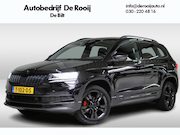 Skoda Karoq - 1.5 TSI ACT Sportline Blackstyle Navigatie | Camera | Digita