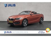 BMW 2-serie - Cabrio 220i Sport | Leder | Stoelverwarming | LED | Parkeers