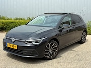 Volkswagen Golf - VIII Lim. Life eTSI | Pano | Keyless | Sfeerverlichting | St