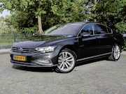 Volkswagen Passat - 1.5 150PK | Trekhaak | Navi | Camera | Alcantara | Stoelverw