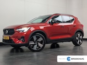 Volvo XC40 - 1.5 T5 Plug-in hybrid Plus Dark | Panoramadak | Trekhaak | 2