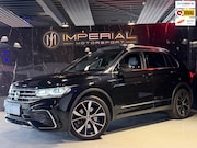 Volkswagen Tiguan - 2.0 TSI 4Motion 3x R-Line Pano|Trekhaak|360|Leder|Sfeer|IQ-l