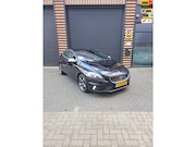 Volvo V40 - 1.6 T3 R-Design