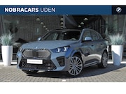 BMW iX2 - eDrive20 High Executive M Sport / Panoramadak / Sportstoelen