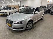 Audi A3 - Sportback 1.4 TFSI S-edition / NIEUWE KETTING-SET / NETTE AU