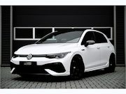 Volkswagen Golf - 2.0 TSI R 4MOTION 320 PK / PANO / AKRAPOVIC / HARMAN KARDON 