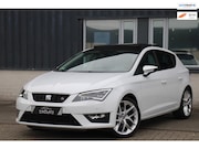 Seat Leon - 1.8 TSI FR Dynamic Pano Leder DSG Seat Sound LED Stoeverw Na