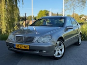 Mercedes-Benz C-klasse - 180 K. AUT / CLIMA / CRUISE / TREKHAAK / NAP