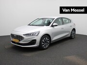 Ford Focus - 1.0 EcoBoost Hybrid Titanium Style | Navigatie | Climate Con