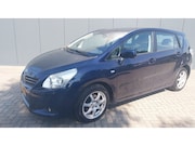 Toyota Verso - 1.8 VVT-i Business//LEER//PANO//TREKHAAK