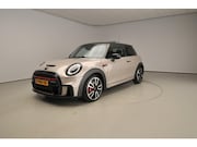 MINI John Cooper Works - 3-Deurs 2.0 Essential | Harman-Kardon | Head-Up | 18" JCW Ci