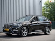 BMW X1 - XDrive25i Autom / Pano / HeadUp / Trekh / Goed onderhouden