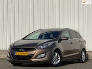 Hyundai i30 - Wagon 1.6 GDI Business Edition Navigatie, Camera, Climate, C