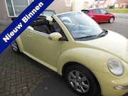 Volkswagen Beetle - New Cabriolet 1.6 Highline Staat in De Krim