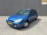 Ford Focus - 1.8-16V Trend | TREKHAAK | AIRCO | ELEK RAMEN | RADIO/CD | A