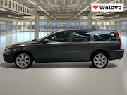 Volvo V70 - 2.5T AWD Summum Dealer auto, trekhaak, leder, carkit, ....