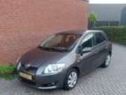 Toyota Auris - 1.4-16V Sol
