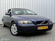 Volvo S60 - 2.4 | Aut | 140pk | Trekhaak | NAP | Youngtimer |