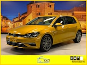 Volkswagen Golf - 1.5 TSI Highline Sound Automaat LED PDC Carplay