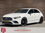 Mercedes-Benz A-klasse - 180 AMG Line Navigatie / Cruise / Sfeerverlichting / Lm Velg