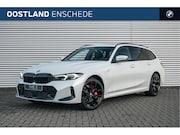 BMW 3-serie - 330e M Sport Automaat / Panoramadak / Sportstoelen / Achteru